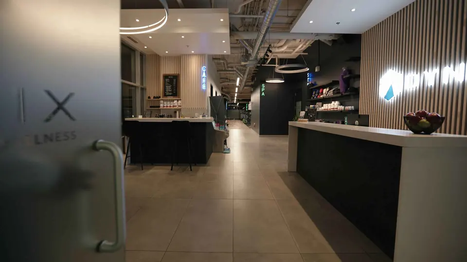 The entrance and lounge area at Dynamix